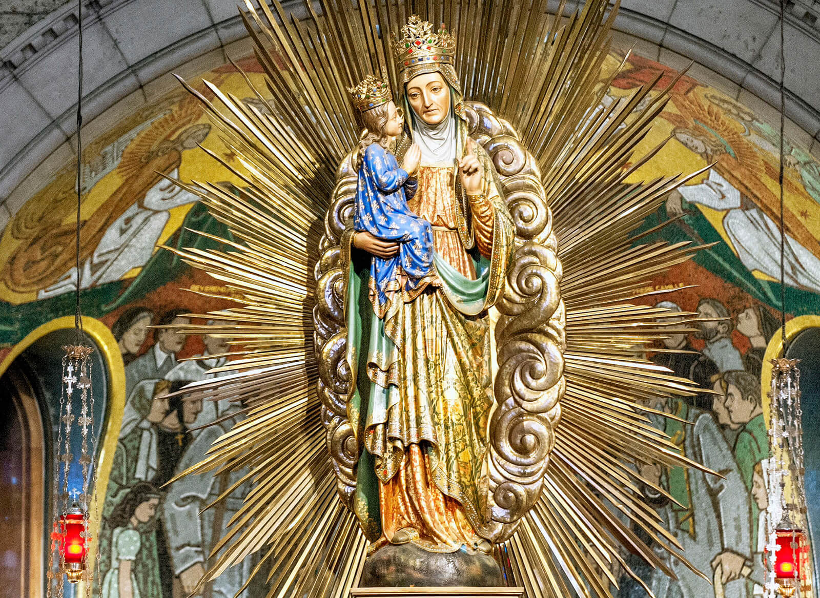 ST ANNE DE BEAUPRE top DEVOTIONAL STATUE